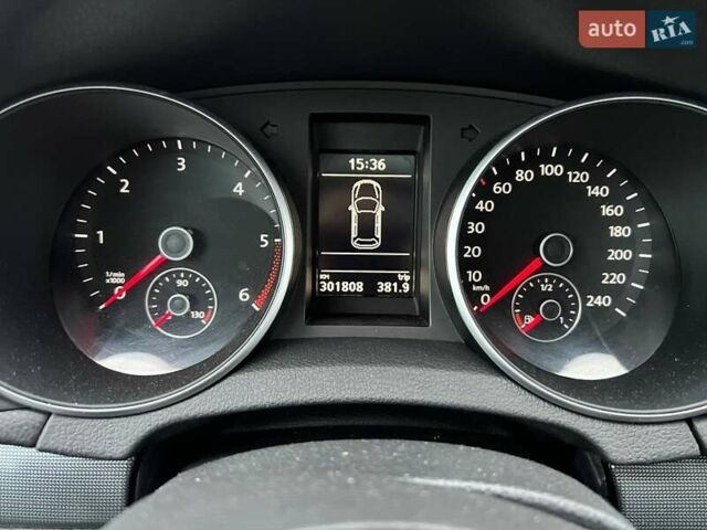 Серый Фольксваген Гольф, объемом двигателя 1.97 л и пробегом 302 тыс. км за 9000 $, фото 16 на Automoto.ua