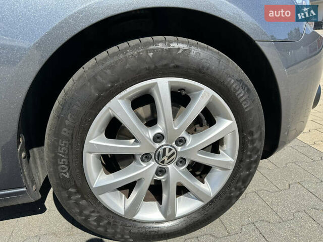Серый Фольксваген Гольф, объемом двигателя 1.6 л и пробегом 234 тыс. км за 9500 $, фото 20 на Automoto.ua