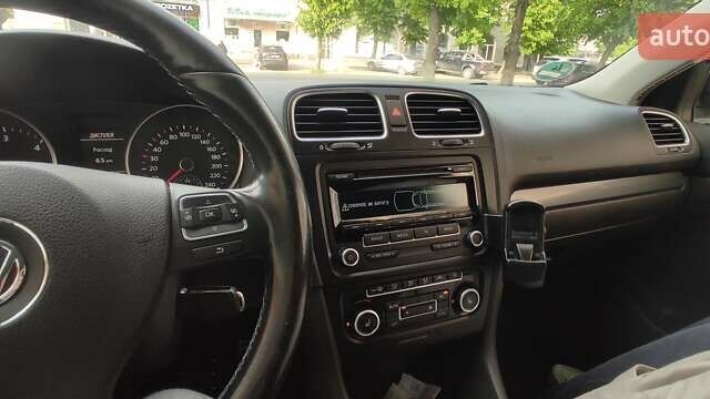 Серый Фольксваген Гольф, объемом двигателя 1.6 л и пробегом 257 тыс. км за 8000 $, фото 69 на Automoto.ua