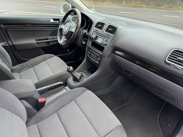 Серый Фольксваген Гольф, объемом двигателя 0 л и пробегом 198 тыс. км за 6300 $, фото 5 на Automoto.ua