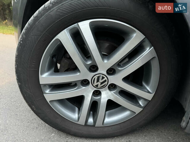 Фольксваген Гольф 2012 у Луцьку на Automoto.ua Сірий Фольксваген Гольф, об'ємом двигуна 1.6 л та пробігом 282 тис. км за 8999 $, фото 22 на Automoto.ua