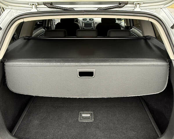 Серый Фольксваген Гольф, объемом двигателя 1.6 л и пробегом 270 тыс. км за 8300 $, фото 11 на Automoto.ua