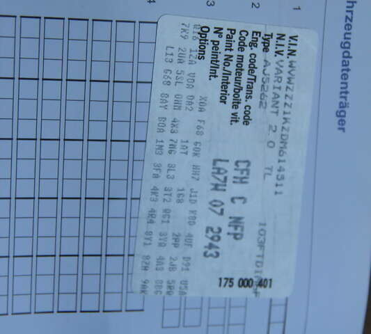 Серый Фольксваген Гольф, объемом двигателя 2 л и пробегом 175 тыс. км за 11990 $, фото 109 на Automoto.ua