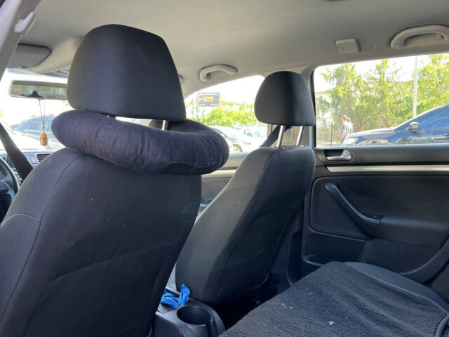 Сірий Фольксваген Гольф, об'ємом двигуна 1.6 л та пробігом 247 тис. км за 8100 $, фото 17 на Automoto.ua