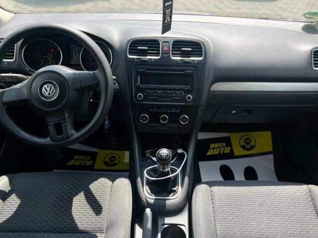 Серый Фольксваген Гольф, объемом двигателя 1.6 л и пробегом 333 тыс. км за 7500 $, фото 17 на Automoto.ua