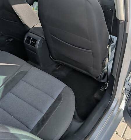 Серый Фольксваген Гольф, объемом двигателя 1.6 л и пробегом 184 тыс. км за 7750 $, фото 10 на Automoto.ua