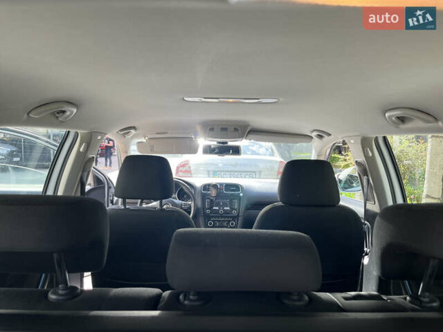 Серый Фольксваген Гольф, объемом двигателя 1.6 л и пробегом 266 тыс. км за 8700 $, фото 6 на Automoto.ua