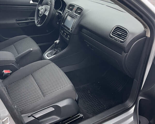 Сірий Фольксваген Гольф, об'ємом двигуна 1.6 л та пробігом 198 тис. км за 8200 $, фото 17 на Automoto.ua