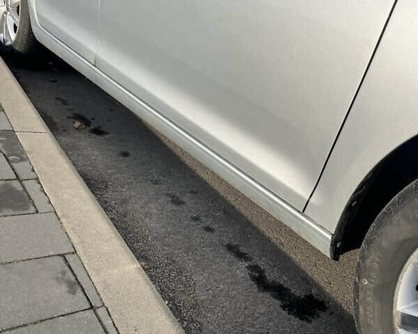 Сірий Фольксваген Гольф, об'ємом двигуна 1.6 л та пробігом 212 тис. км за 8900 $, фото 8 на Automoto.ua