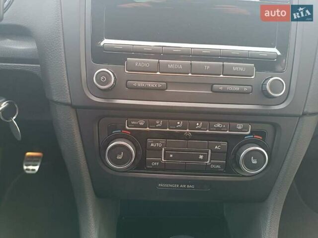 Серый Фольксваген Гольф, объемом двигателя 1.97 л и пробегом 225 тыс. км за 8400 $, фото 22 на Automoto.ua