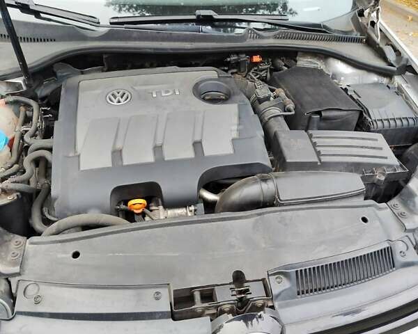 Серый Фольксваген Гольф, объемом двигателя 1.6 л и пробегом 225 тыс. км за 7900 $, фото 15 на Automoto.ua