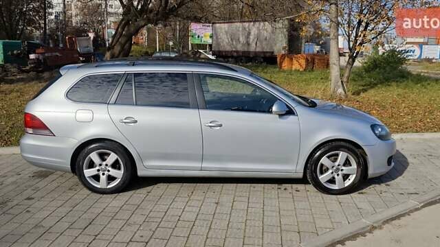 Сірий Фольксваген Гольф, об'ємом двигуна 1.6 л та пробігом 274 тис. км за 7800 $, фото 1 на Automoto.ua