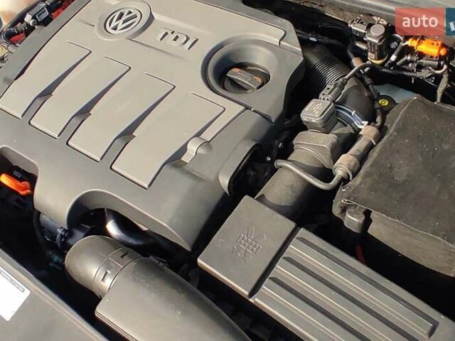 Серый Фольксваген Гольф, объемом двигателя 1.6 л и пробегом 257 тыс. км за 8000 $, фото 19 на Automoto.ua