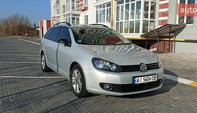 Серый Фольксваген Гольф, объемом двигателя 1.4 л и пробегом 212 тыс. км за 8600 $, фото 4 на Automoto.ua