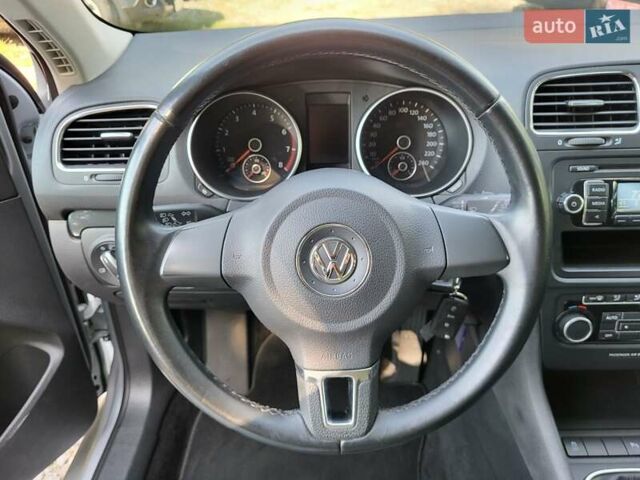 Серый Фольксваген Гольф, объемом двигателя 1.4 л и пробегом 202 тыс. км за 7800 $, фото 22 на Automoto.ua