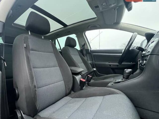 Серый Фольксваген Гольф, объемом двигателя 1.97 л и пробегом 302 тыс. км за 9000 $, фото 35 на Automoto.ua