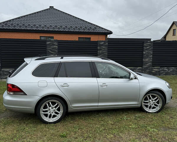 Серый Фольксваген Гольф, объемом двигателя 1.6 л и пробегом 270 тыс. км за 8300 $, фото 4 на Automoto.ua