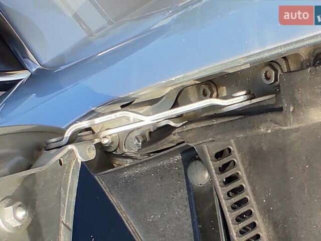 Серый Фольксваген Гольф, объемом двигателя 1.6 л и пробегом 257 тыс. км за 8000 $, фото 24 на Automoto.ua