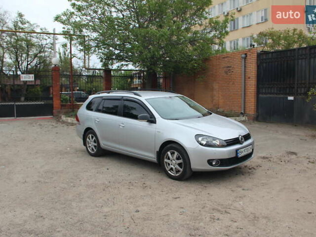 Серый Фольксваген Гольф, объемом двигателя 2 л и пробегом 175 тыс. км за 11990 $, фото 49 на Automoto.ua