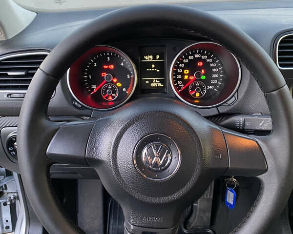 Серый Фольксваген Гольф, объемом двигателя 1.6 л и пробегом 198 тыс. км за 8200 $, фото 33 на Automoto.ua