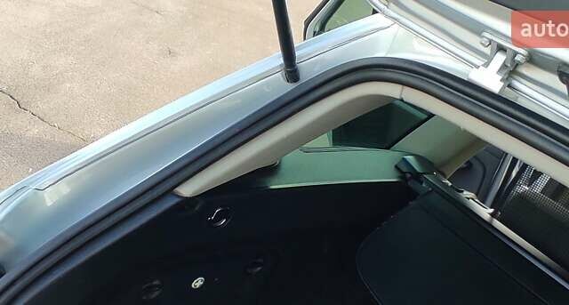 Серый Фольксваген Гольф, объемом двигателя 1.6 л и пробегом 257 тыс. км за 8000 $, фото 58 на Automoto.ua