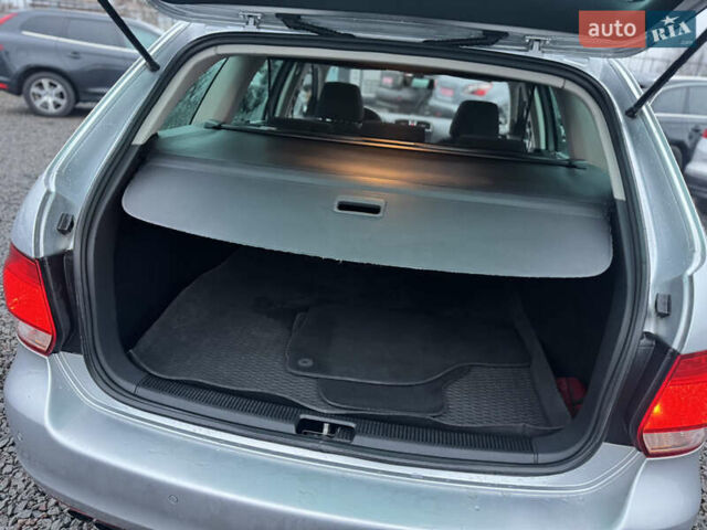 Сірий Фольксваген Гольф, об'ємом двигуна 2 л та пробігом 240 тис. км за 10850 $, фото 22 на Automoto.ua