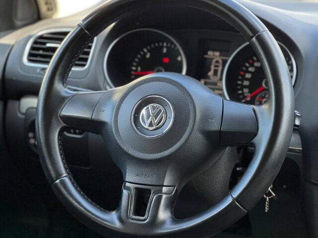 Сірий Фольксваген Гольф, об'ємом двигуна 1.6 л та пробігом 247 тис. км за 8100 $, фото 12 на Automoto.ua