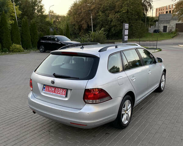 Серый Фольксваген Гольф, объемом двигателя 1.6 л и пробегом 198 тыс. км за 8200 $, фото 6 на Automoto.ua