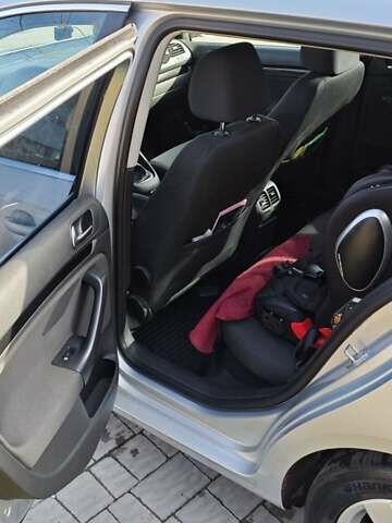 Сірий Фольксваген Гольф, об'ємом двигуна 1.6 л та пробігом 274 тис. км за 7800 $, фото 11 на Automoto.ua