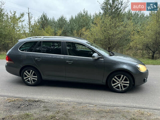 Фольксваген Гольф 2012 у Луцьку на Automoto.ua Сірий Фольксваген Гольф, об'ємом двигуна 1.6 л та пробігом 282 тис. км за 8999 $, фото 1 на Automoto.ua