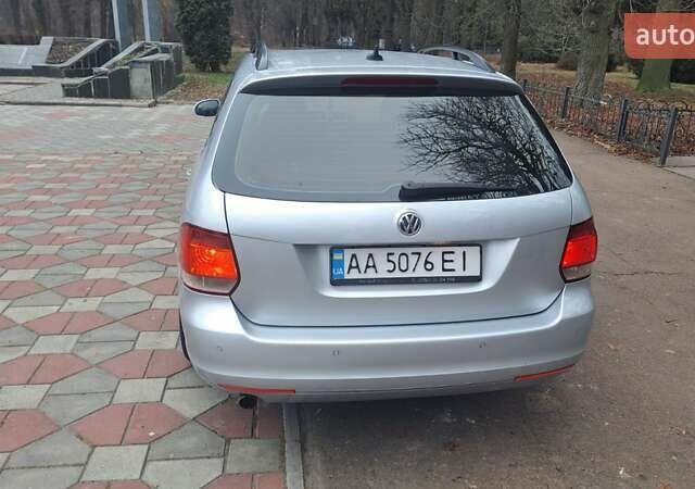 Серый Фольксваген Гольф, объемом двигателя 1.6 л и пробегом 310 тыс. км за 7200 $, фото 20 на Automoto.ua