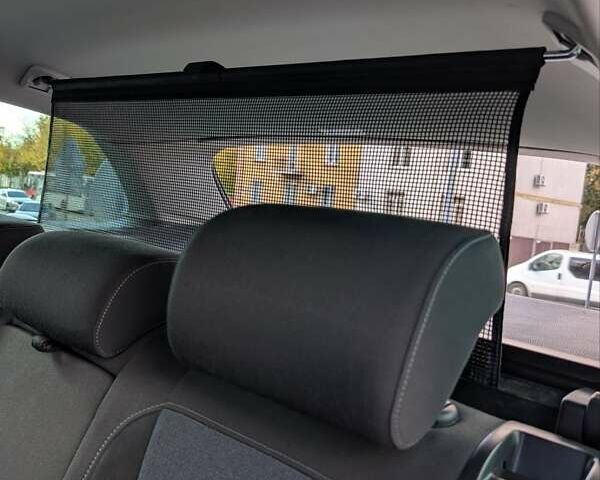 Серый Фольксваген Гольф, объемом двигателя 1.6 л и пробегом 184 тыс. км за 7750 $, фото 28 на Automoto.ua