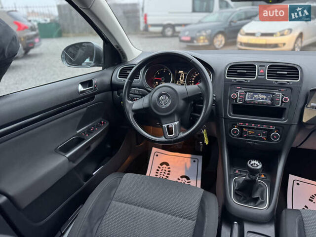 Сірий Фольксваген Гольф, об'ємом двигуна 1.6 л та пробігом 220 тис. км за 7950 $, фото 27 на Automoto.ua