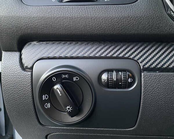 Серый Фольксваген Гольф, объемом двигателя 1.6 л и пробегом 198 тыс. км за 8200 $, фото 32 на Automoto.ua