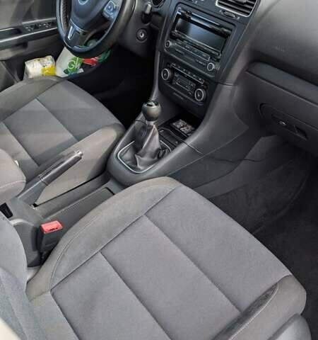 Серый Фольксваген Гольф, объемом двигателя 1.6 л и пробегом 184 тыс. км за 7750 $, фото 14 на Automoto.ua