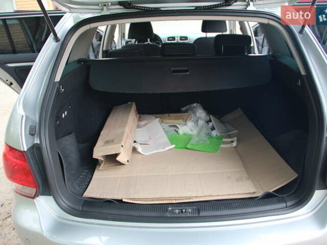 Серый Фольксваген Гольф, объемом двигателя 2 л и пробегом 175 тыс. км за 11990 $, фото 18 на Automoto.ua