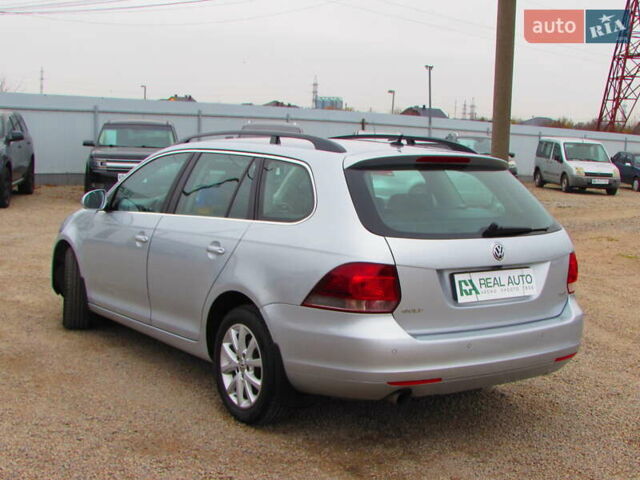 Серый Фольксваген Гольф, объемом двигателя 1.2 л и пробегом 200 тыс. км за 8400 $, фото 1 на Automoto.ua