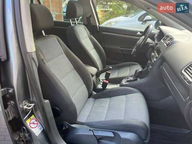 Серый Фольксваген Гольф, объемом двигателя 1.97 л и пробегом 302 тыс. км за 9000 $, фото 34 на Automoto.ua