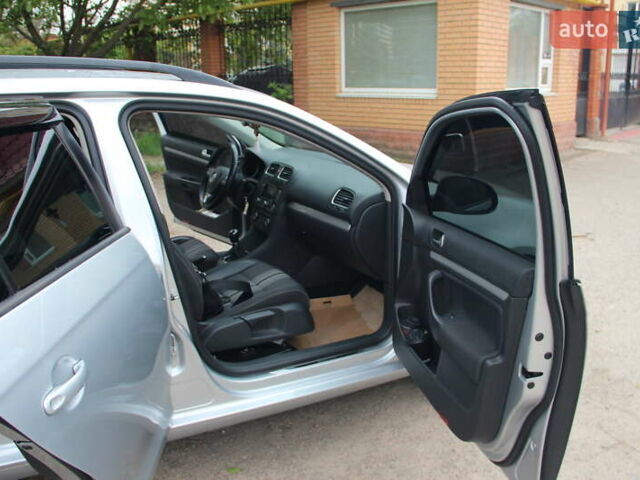 Серый Фольксваген Гольф, объемом двигателя 2 л и пробегом 175 тыс. км за 11990 $, фото 25 на Automoto.ua