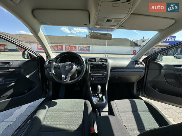 Серый Фольксваген Гольф, объемом двигателя 1.6 л и пробегом 234 тыс. км за 9500 $, фото 11 на Automoto.ua