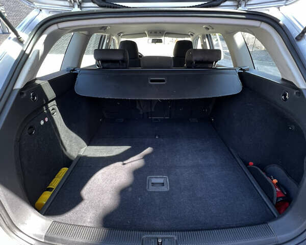 Сірий Фольксваген Гольф, об'ємом двигуна 1.6 л та пробігом 240 тис. км за 7500 $, фото 8 на Automoto.ua