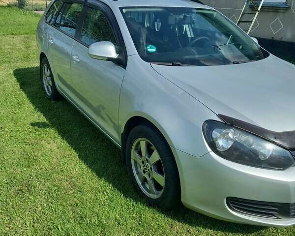 Серый Фольксваген Гольф, объемом двигателя 1.6 л и пробегом 198 тыс. км за 7100 $, фото 1 на Automoto.ua