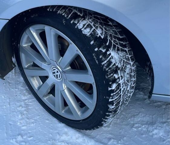 Сірий Фольксваген Гольф, об'ємом двигуна 2 л та пробігом 205 тис. км за 8800 $, фото 7 на Automoto.ua