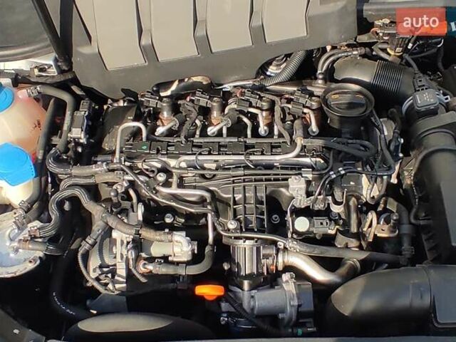 Серый Фольксваген Гольф, объемом двигателя 1.6 л и пробегом 257 тыс. км за 8000 $, фото 18 на Automoto.ua