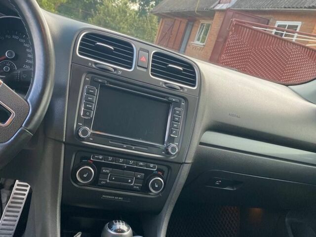 Серый Фольксваген Гольф, объемом двигателя 2 л и пробегом 246 тыс. км за 9500 $, фото 2 на Automoto.ua