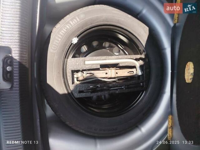 Сірий Фольксваген Гольф, об'ємом двигуна 1.6 л та пробігом 290 тис. км за 9000 $, фото 6 на Automoto.ua