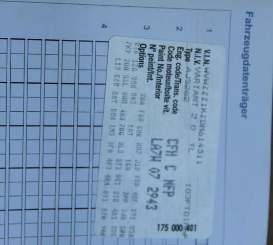 Серый Фольксваген Гольф, объемом двигателя 2 л и пробегом 175 тыс. км за 11990 $, фото 107 на Automoto.ua