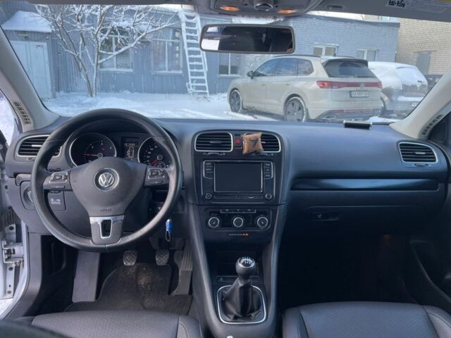 Сірий Фольксваген Гольф, об'ємом двигуна 2 л та пробігом 205 тис. км за 8800 $, фото 5 на Automoto.ua