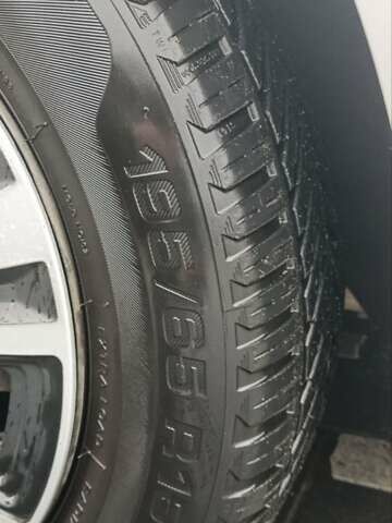 Серый Фольксваген Гольф, объемом двигателя 1.6 л и пробегом 189 тыс. км за 9200 $, фото 4 на Automoto.ua