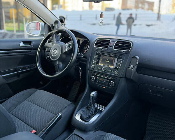 Сірий Фольксваген Гольф, об'ємом двигуна 2 л та пробігом 260 тис. км за 8550 $, фото 22 на Automoto.ua